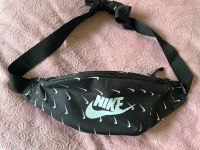 Nike Tasche, Gürtel, Gürteltasche , Rucksack Schleswig-Holstein - Bad Oldesloe Vorschau