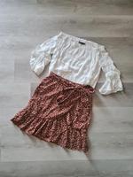 Outfit Only Bershka Wickelrock geblühmt Blumen Rüschen Bluse Schleswig-Holstein - Sieverstedt Vorschau