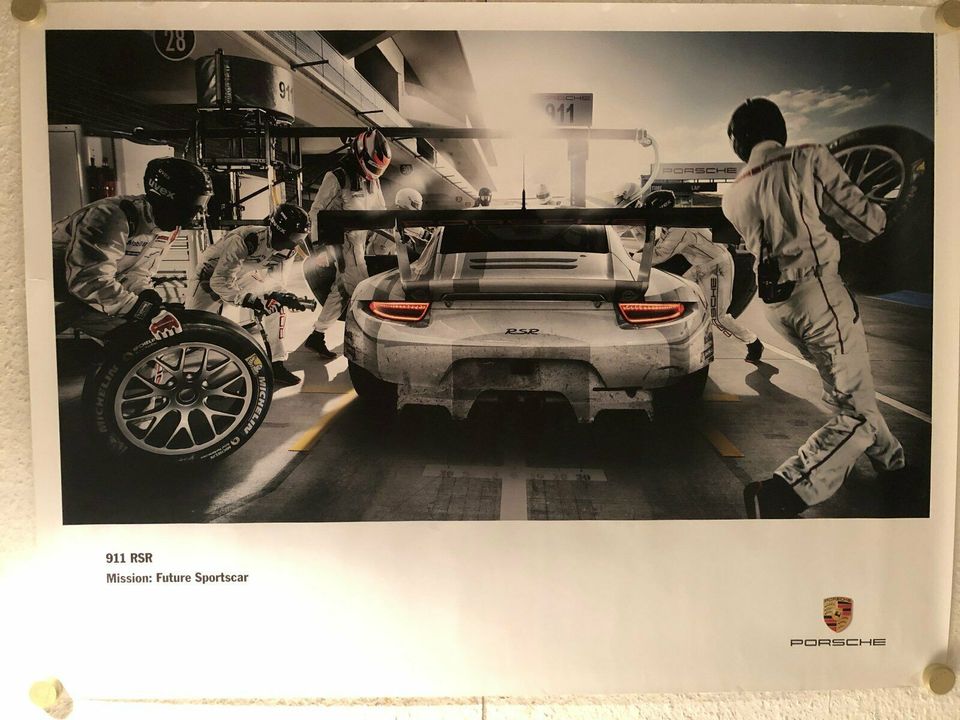 2015 Porsche 911 RSR  Typ 991 Poster Showroomposter 100 x 75 cm in Kassel