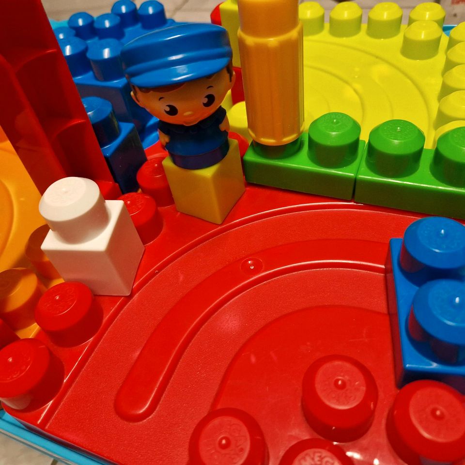 Legotisch für kleine Kinder in Barbing