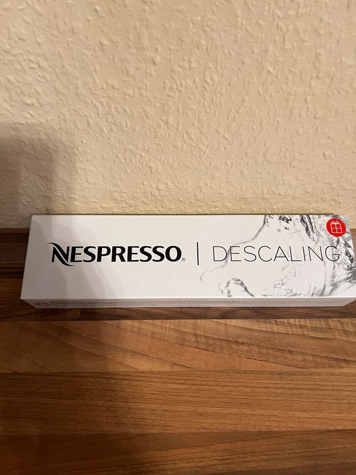Nespresso Vertuo Next, inkl. Zubehör und Garantie in Schöllkrippen