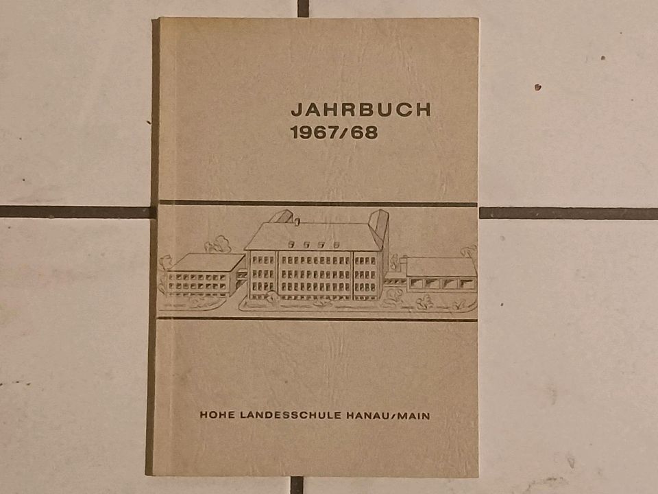 Antiquarische Bücher "HOLA-Jahrbücher 1967 bis 1973" in Edewecht