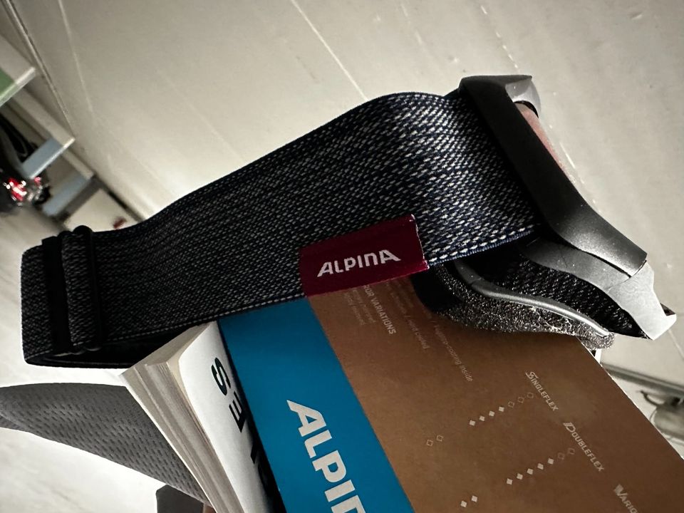 Skibrille & Snowboardbrille Alpina Quattroflex Panoma OTG in Augsburg