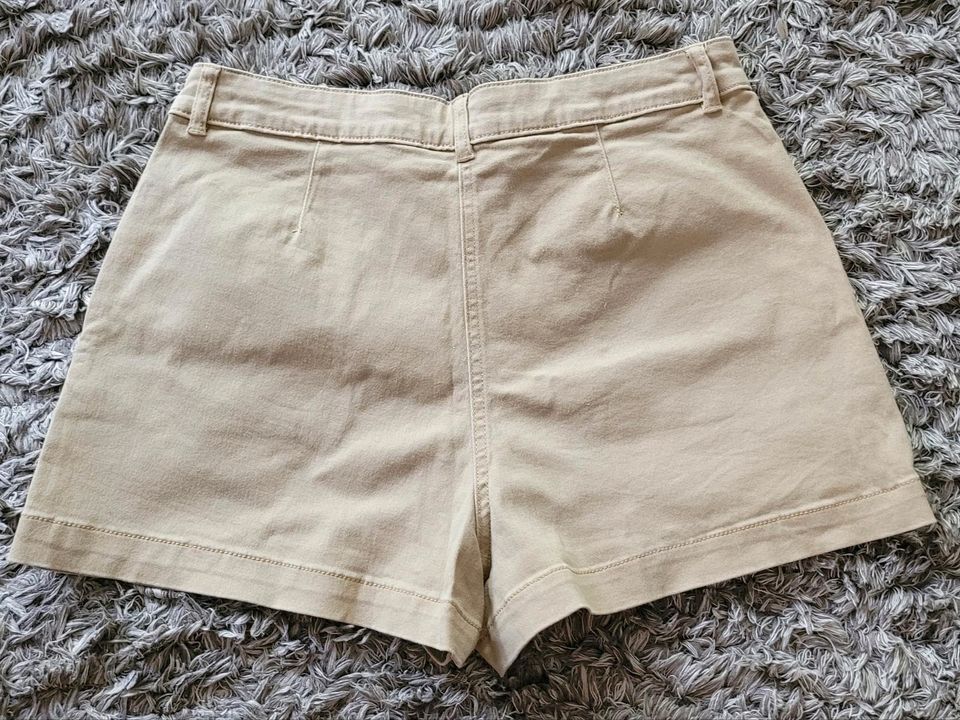 Primark Shorts kurze Hose beige Gr.44 neuwertig in Herne