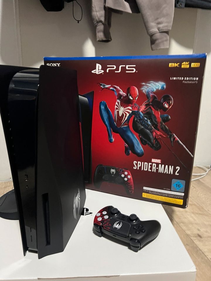PS5 Spider-man mit Laufwerk in Duisburg