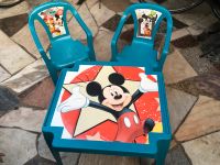 Tisch mit 2 Stühle mit Mickey Maus, für drinnen und draußen Düsseldorf - Flingern Nord Vorschau