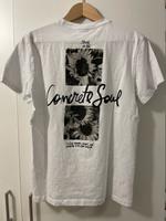 Bershka t Shirt weiß schwarz Aufdruck Sonnenblume ink Tattoo S Nordrhein-Westfalen - Lindlar Vorschau