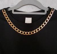 Schwarzes langes oversize-T-Shirt mit integrierter Kette (M) Hessen - Lich Vorschau