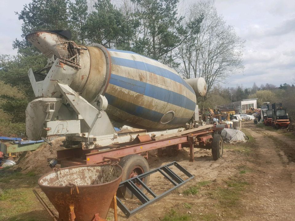 Betonmischeraufbau 9 Kubikmeter neuwertige Mischtrommel in Lauterhofen