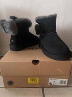 UGG Mini Bailey Fuzzy Bow • 38 • schwarz • neu mit OVP Nordrhein-Westfalen - Schwerte Vorschau