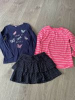 Langarmshirts mit Rock H&M Gr 110 Nordrhein-Westfalen - Rahden Vorschau