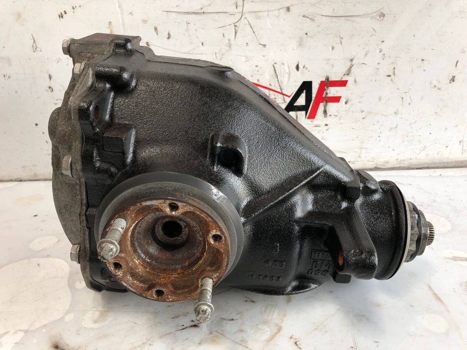 BMW 3er E92 E93 335i Differential Hinterachsgetriebe 2.56 in Bochum