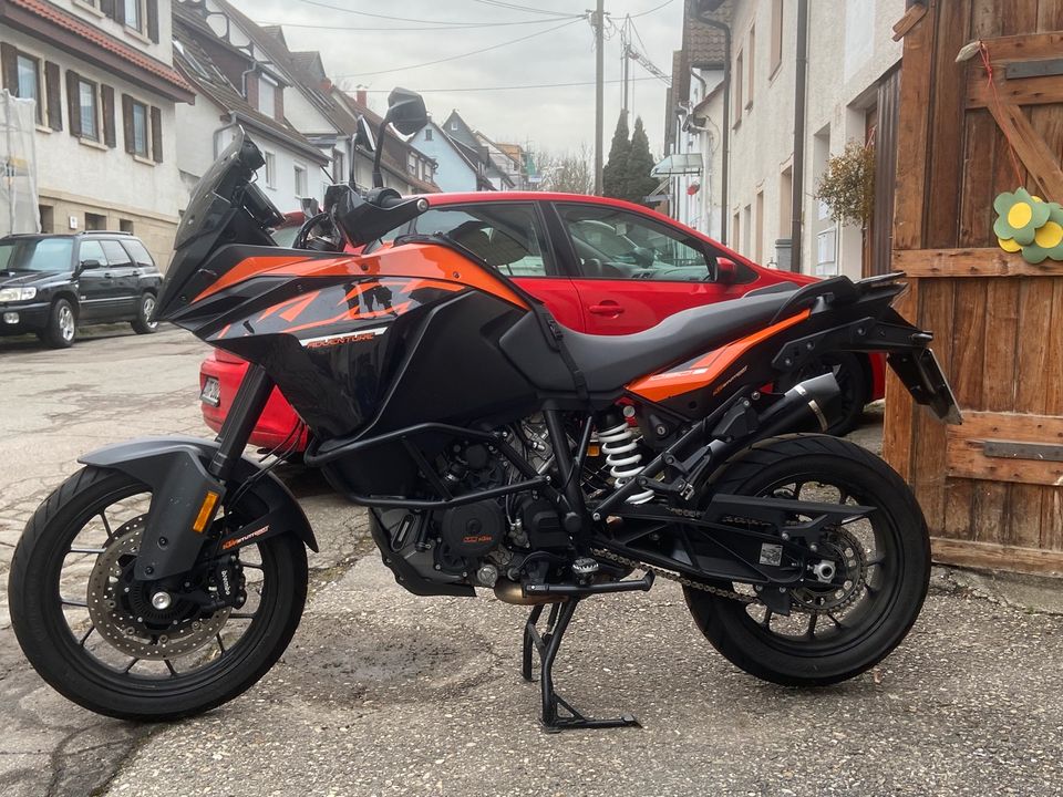 KTM 1090 Adventure in Neckartenzlingen