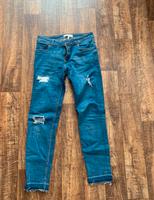Jeans mit Löchern Hessen - Kassel Vorschau