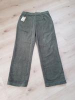 Cordhose Uniqlo grün Wide Leg Hessen - Friedberg (Hessen) Vorschau