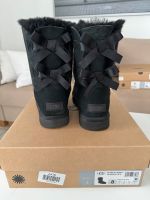 UGG Bailey Bow II Boots Schleife Nordrhein-Westfalen - Wilnsdorf Vorschau