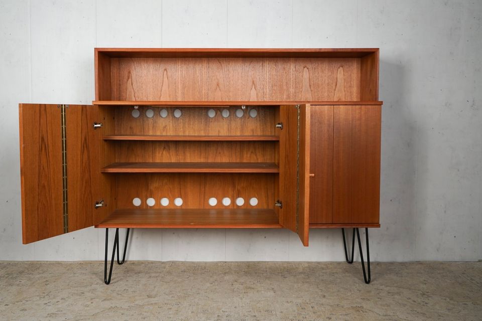 Teak Highboard Sideboard Dänisch Vintage 60er Mid Century in Hamburg