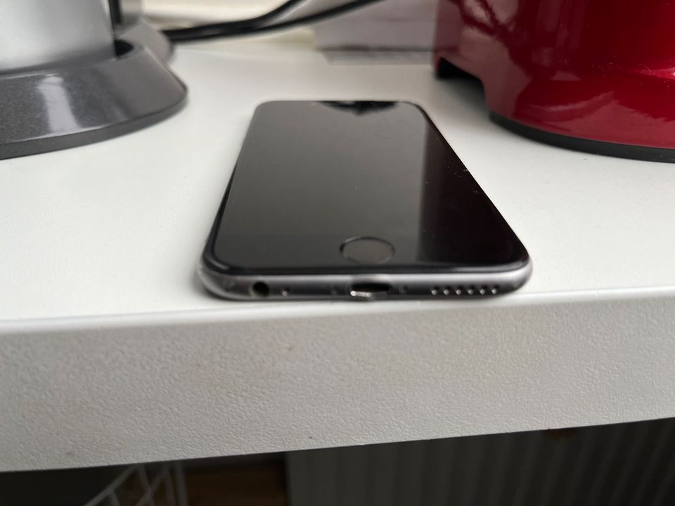 I Phone 6 mit 64 GB in Oberursel (Taunus)