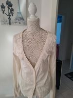 Süße Marken Strickjacke von Linea Tessni  Gr.38 Creme/Weiß Neu Herzogtum Lauenburg - Ratzeburg Vorschau