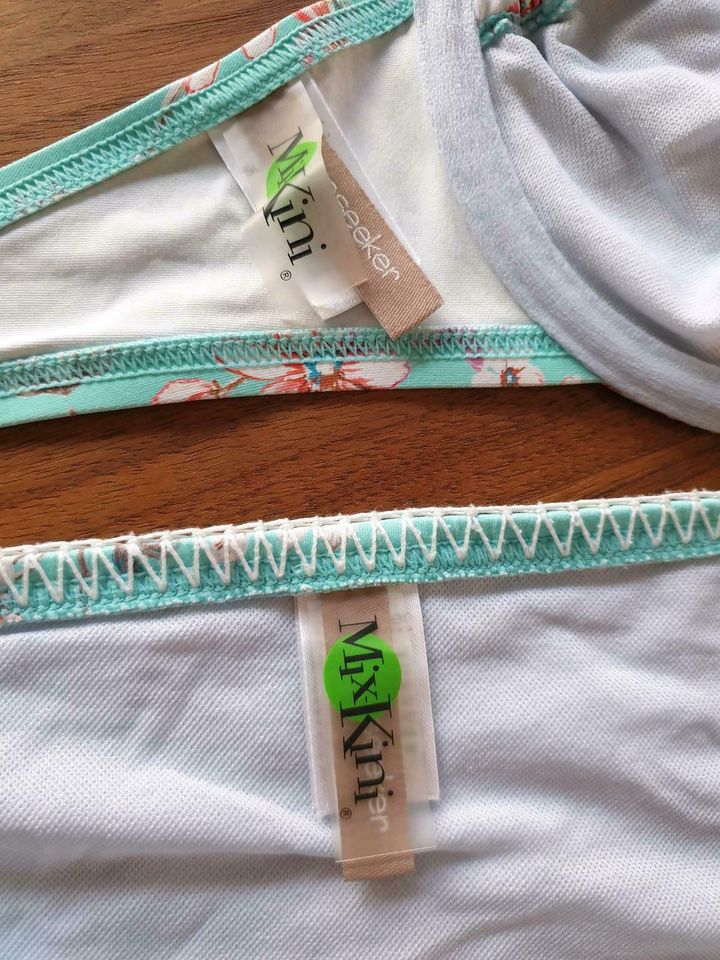 Bikini, 2 teilig, Hose Gr. 38, Oberteil Gr. 36B, sehr gut erhalte in Germering