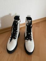 Tommy Hilfiger Jeans Boots Stiefel Stiefelette schwarz weiß 39 Hessen - Langen (Hessen) Vorschau