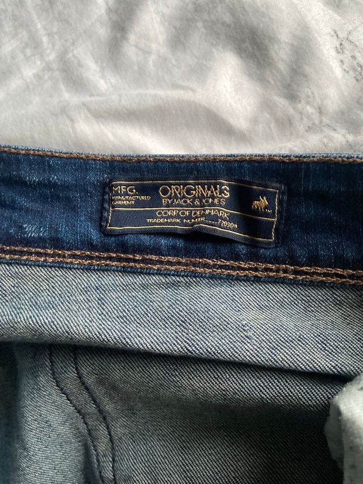 Jack and Jones Jeans, Replay Dsquared Tommy Hilfiger Lévi‘s in Hamburg