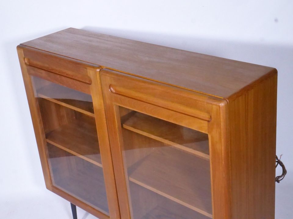 Danish Design Teak Vitrine Sideboard 60er Jahre Kommode Schrank in Mainz