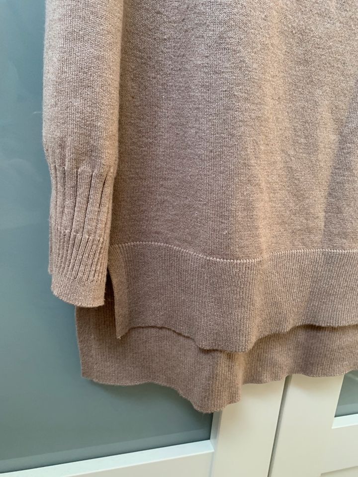 Unisex Pullover beige braun Größe M in Stade