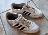 Adidas Damen Schuhe, weiß, schwarze Streifen, Gr. 39, gebraucht Nordrhein-Westfalen - Remscheid Vorschau