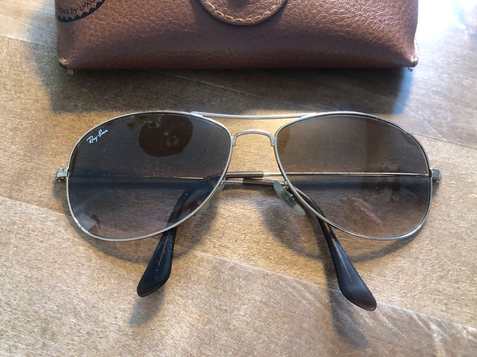 Ray Ban Sonnenbrille Damen top in Essen