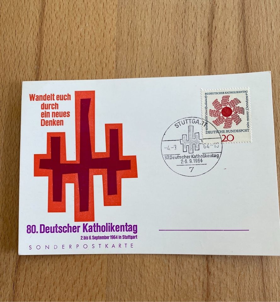 Ersttagsbriefe und Sonderpostkarte und Briefmarken in Moosthenning