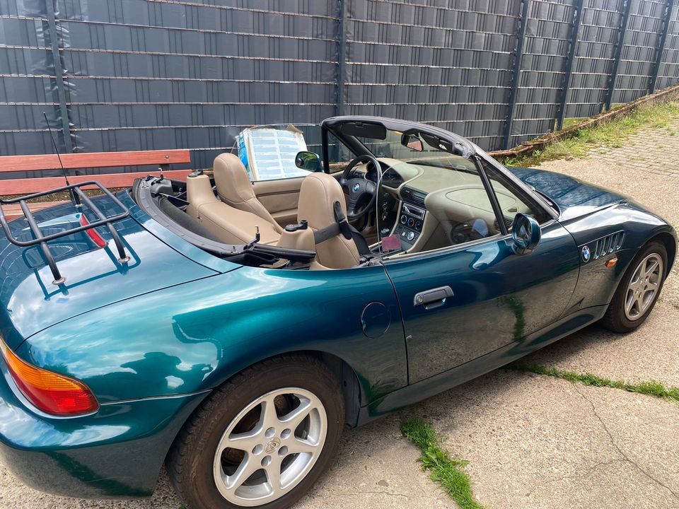 BMW Z3 Roadster 1.8l 2 Hand Cabrio 1996 Youngtimer in Moers