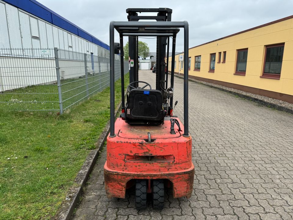 Linde E15 Elektro 3-Rad Gabelstapler Reifen Neu 3750mm Hubhöhe in Kaltenkirchen