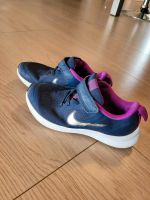 Nike Sneaker Turnschuhe 33 Niedersachsen - Königsmoor Vorschau