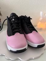 Jordan Air Max Aura 2 in Rosa Größe 40 Hessen - Neckarsteinach Vorschau