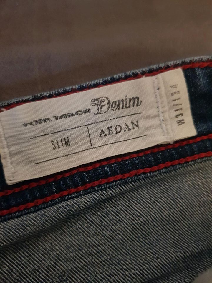 Herrenjeans Tom Tailor in Kölln-Reisiek