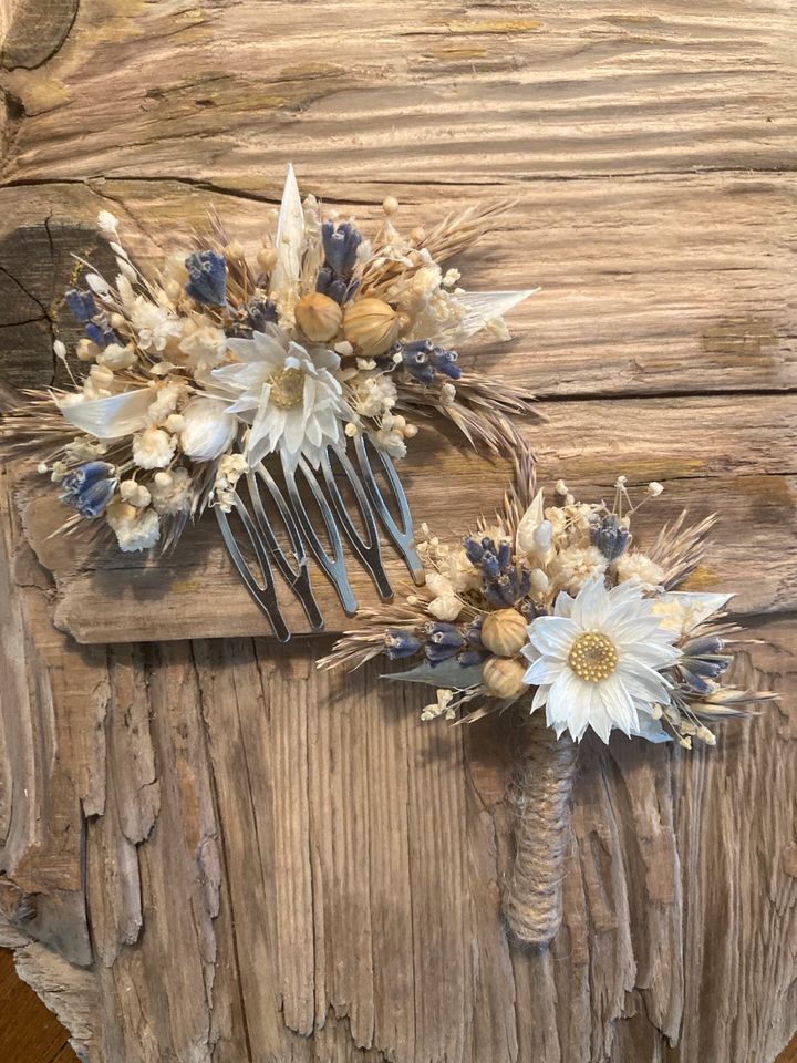 Haarschmuck Trockenblumen getrocknete Blumen vintage Boho in Hattenhofen