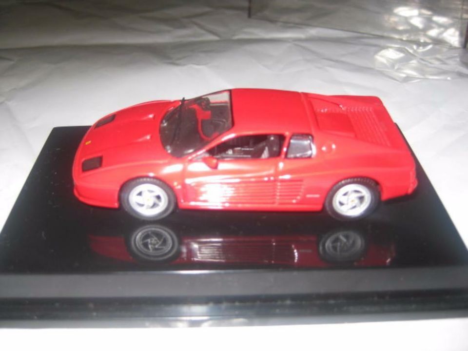 Hot Wheels Ferrari 512 M Rot 1:43 in Riesa