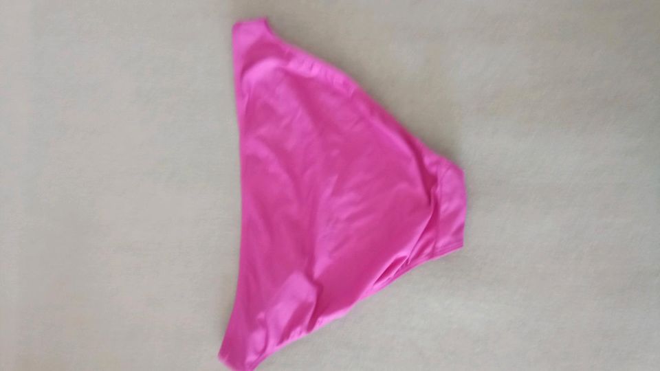 4 Badeslips Hunkemöller, 3 x XL, 1 x L, ungetragen, Versand 2 Eur in Hamburg