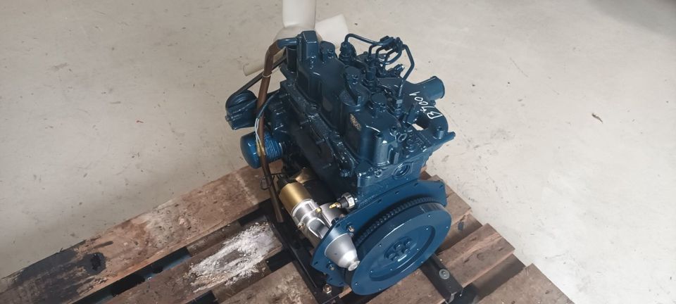 Kubota B7001 Motor D750 Dieselmotor 3 Zylinder Traktor in Templin
