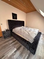 Luxus Chesterfield Boxspringbett 180 x 200 mit Nachttischen Nordrhein-Westfalen - Viersen Vorschau