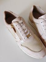 Caprice Leder Sneaker 40 EU  beige    neuwertig Niedersachsen - Pattensen Vorschau