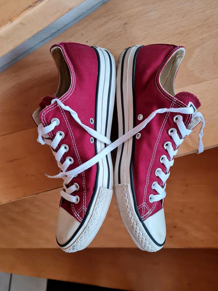 Convers Chucks Allstar Gr. 44,rot,Herrenschuhe, TOP!!! in Urmitz