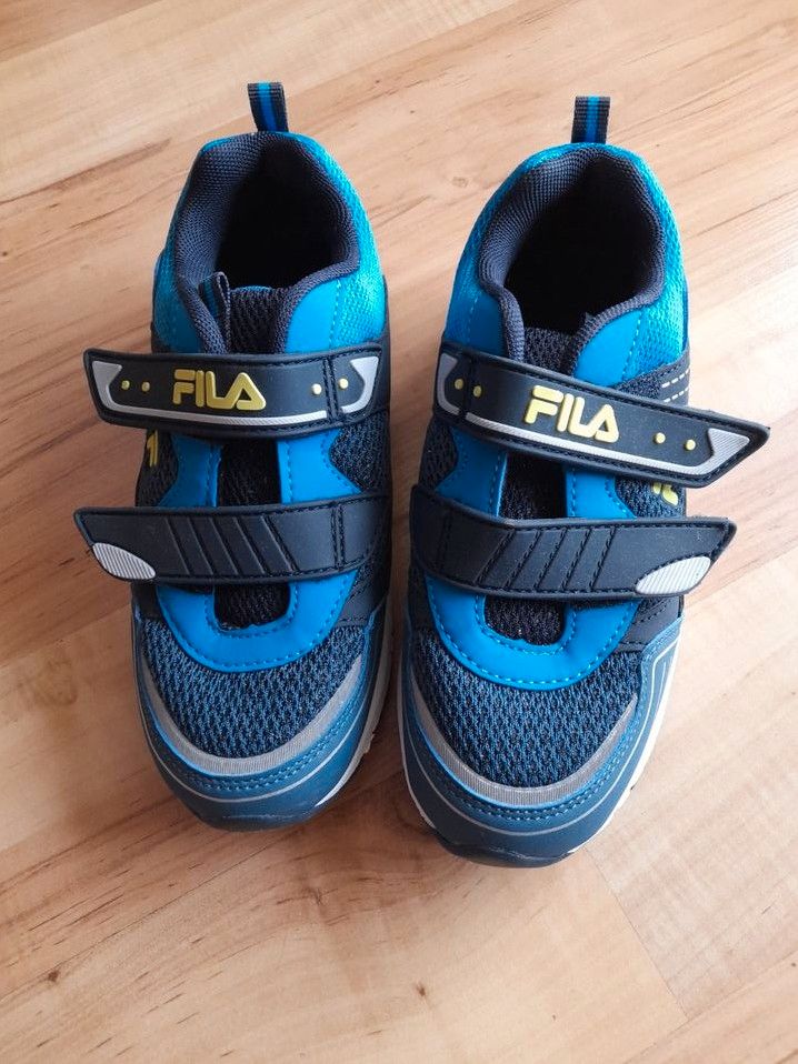 Neue FILA Sneaker in Größe 31 in Wellendingen