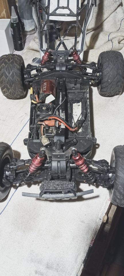 Absima ASB1 Brushless Sand Buggy RC + Extras in Frankenblick