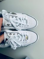 Tommy Hilfiger sneaker Schuhe Sportschuhe weiß flach 38 Essen - Essen-Werden Vorschau