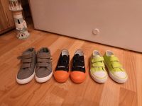 3 Paar Kinderschuhe/ Klettschuhe in Größen 25 und 26 Brandenburg - Pritzwalk Vorschau