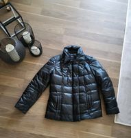 Winterjacke Esprit Größe 40 Glänzend Stuttgart - Stuttgart-West Vorschau