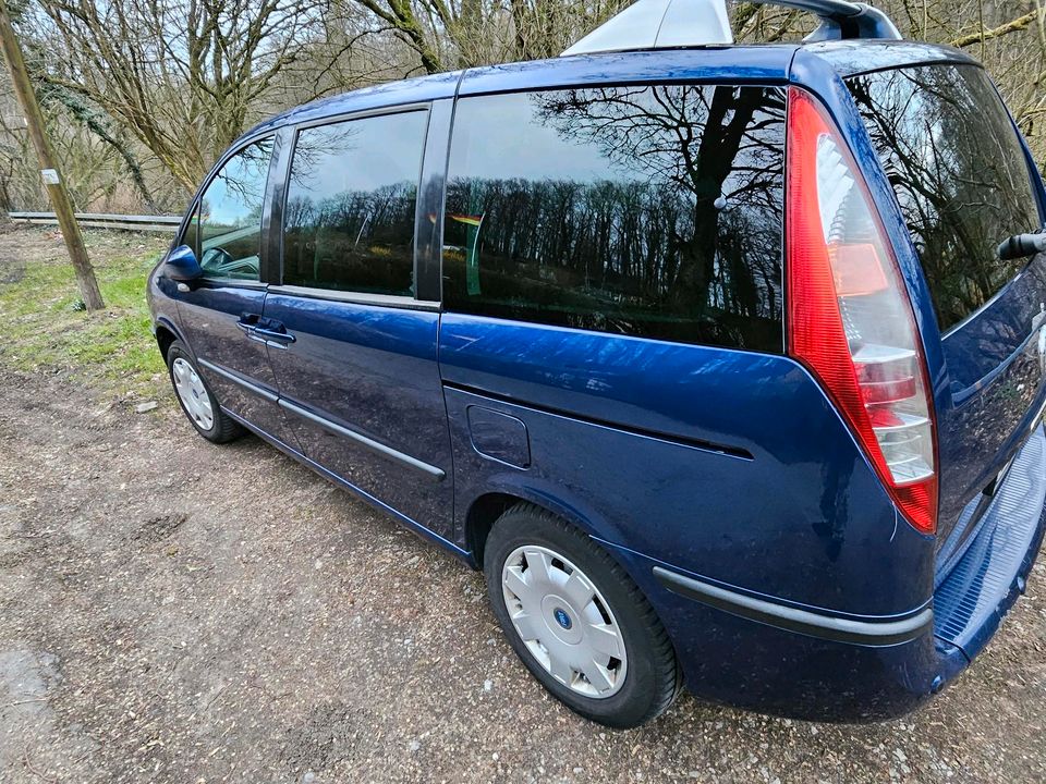 Fiat Ulysse Blau Kombi 7 Sitzer Diesel TÜV Neu  2 Jahre in Wuppertal