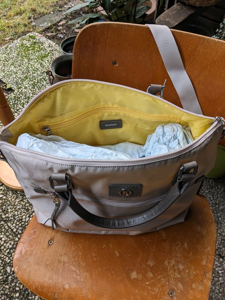 Bogner Elba Edina Schultertasche in Löhne